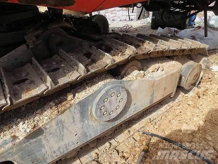 Sandvik DX780 Surface drill rigs
