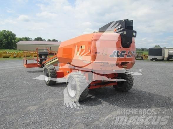 JLG 600S Telescopic boom lifts