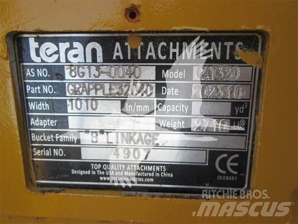 Teran CAT 320 Grapples
