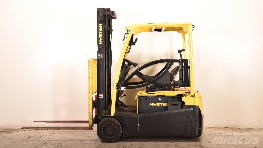 Hyster J2.0XNT LWB Electric forklift trucks