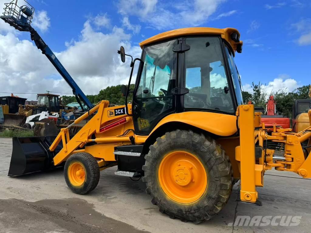 JCB 3 CX Backhoe