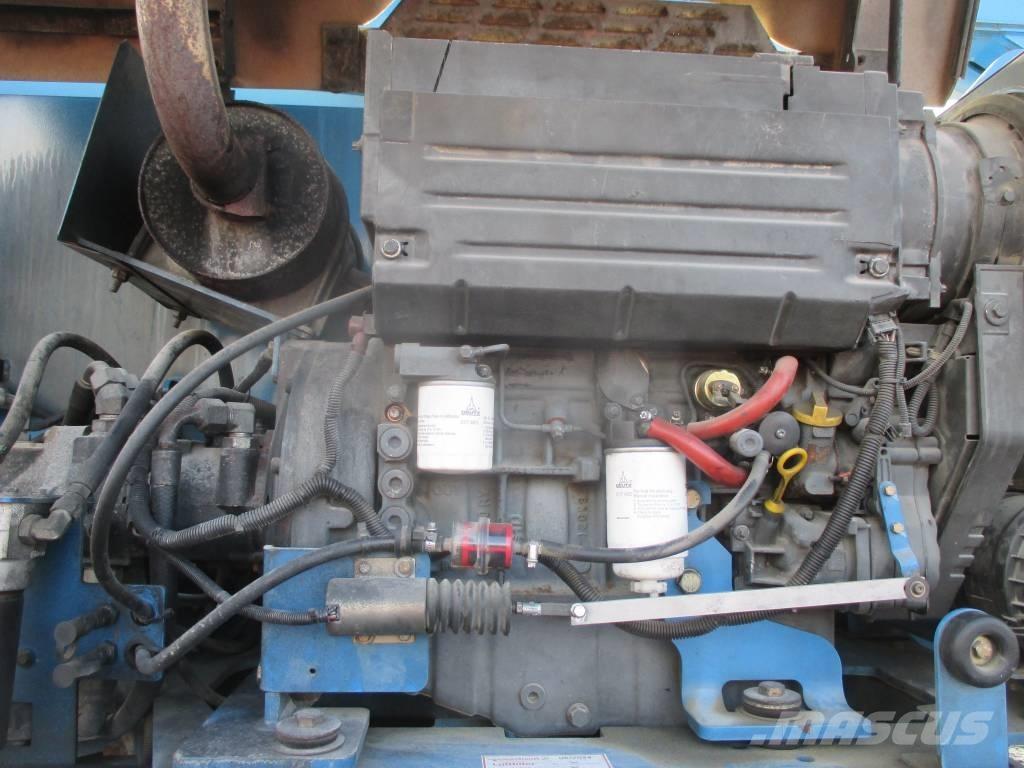 Genie Z 135 Articulated boom lifts