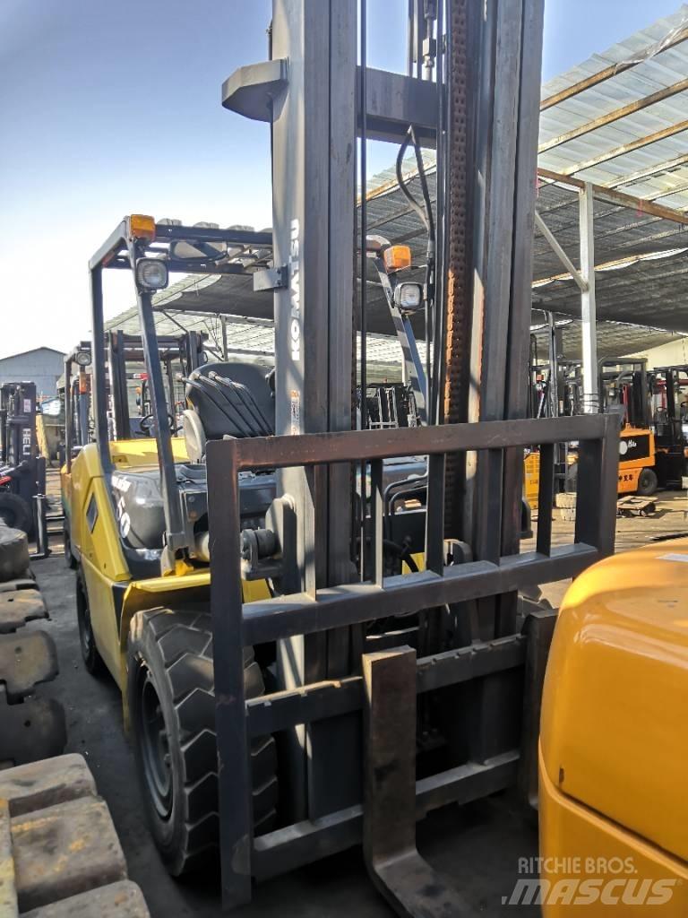 Komatsu 5 Ton Diesel trucks