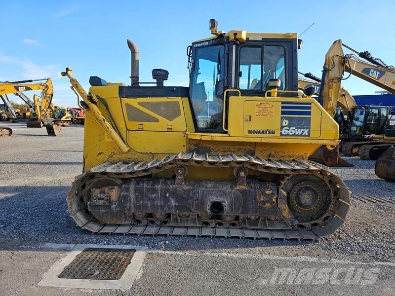 Komatsu D 65 WX-17 Crawler dozers