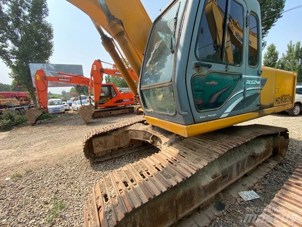 Kato HD 1023 R Crawler excavators