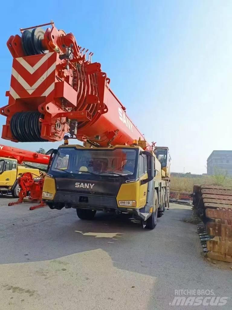 Sany SAC3000C8-8 All terrain cranes