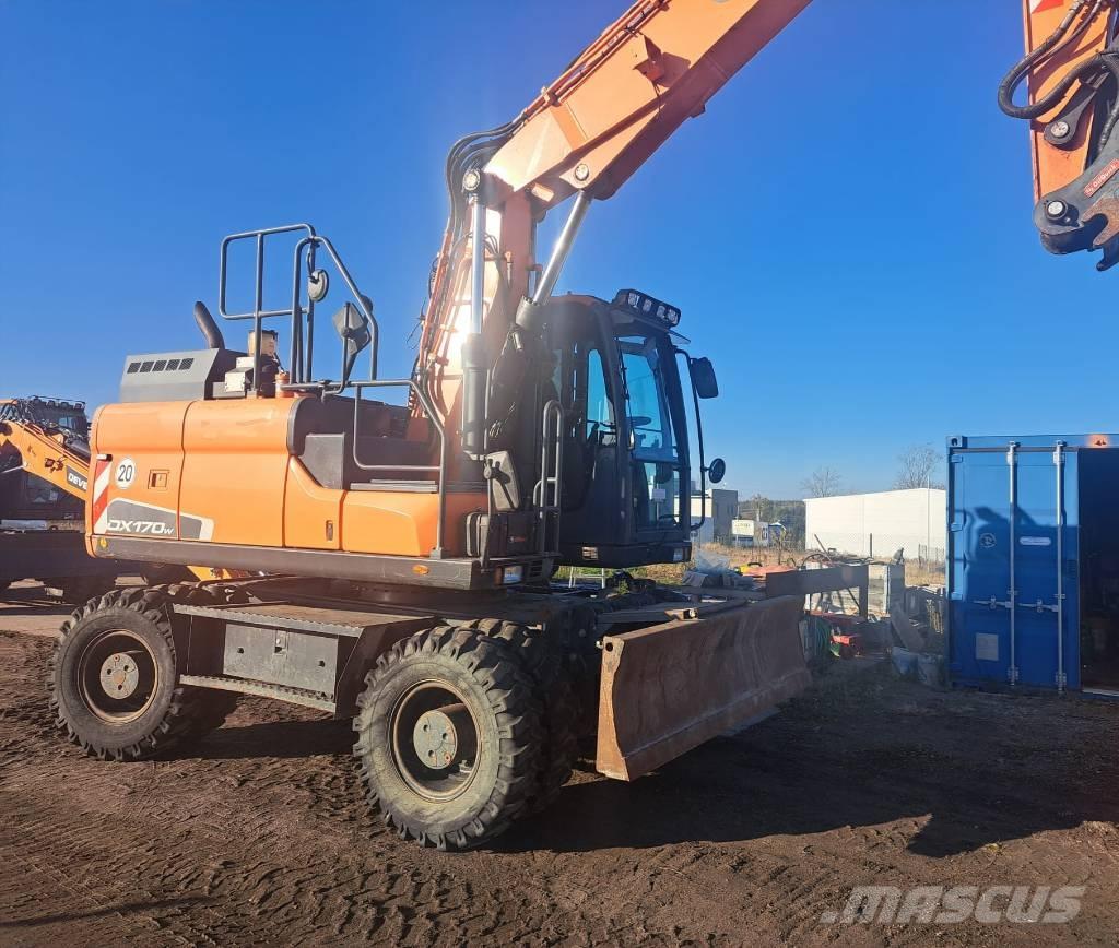 Doosan DX170W-5 Wheeled excavators