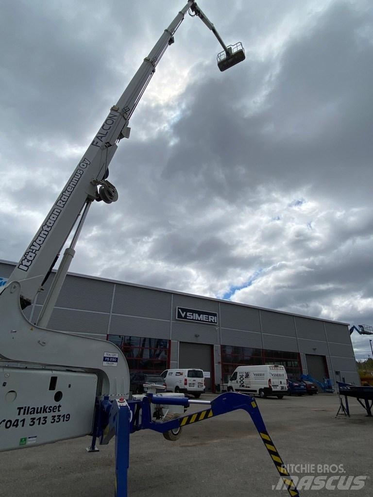 Falcon 290 Telescopic boom lifts