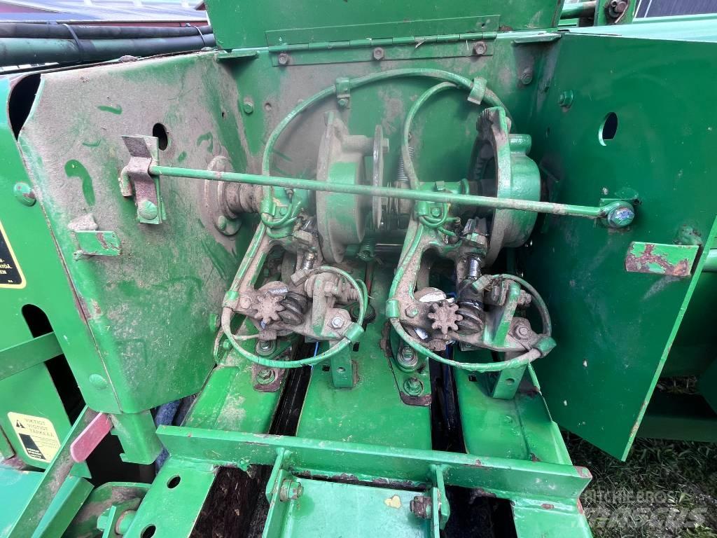 John Deere 359 Square balers