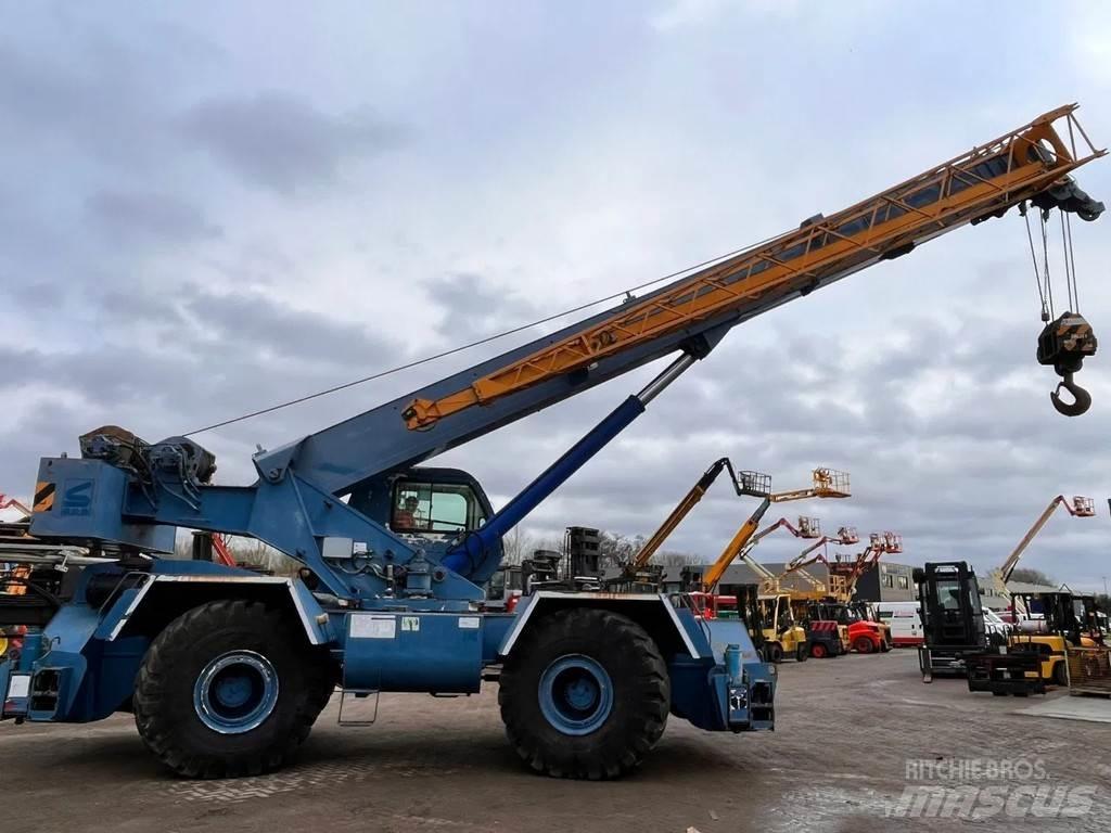 Terex RT780 Rough terrain cranes