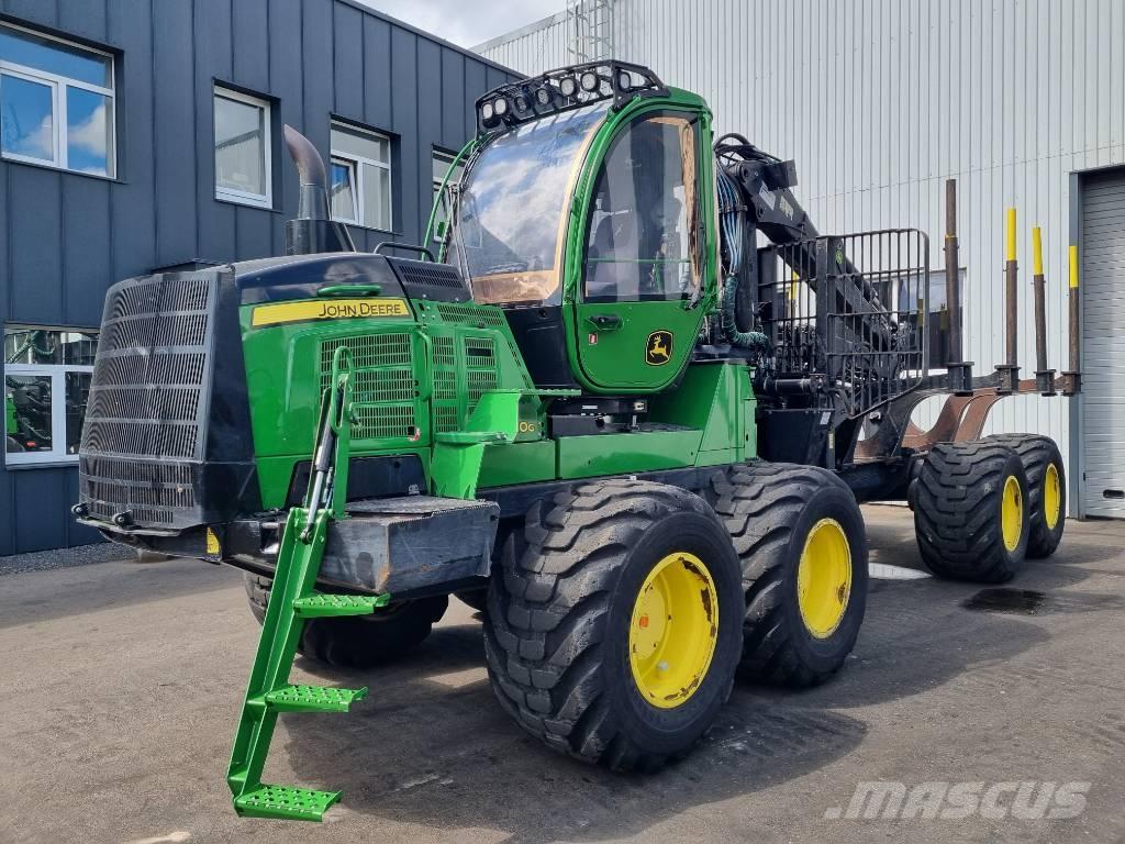 John Deere 1510 G Forwarders