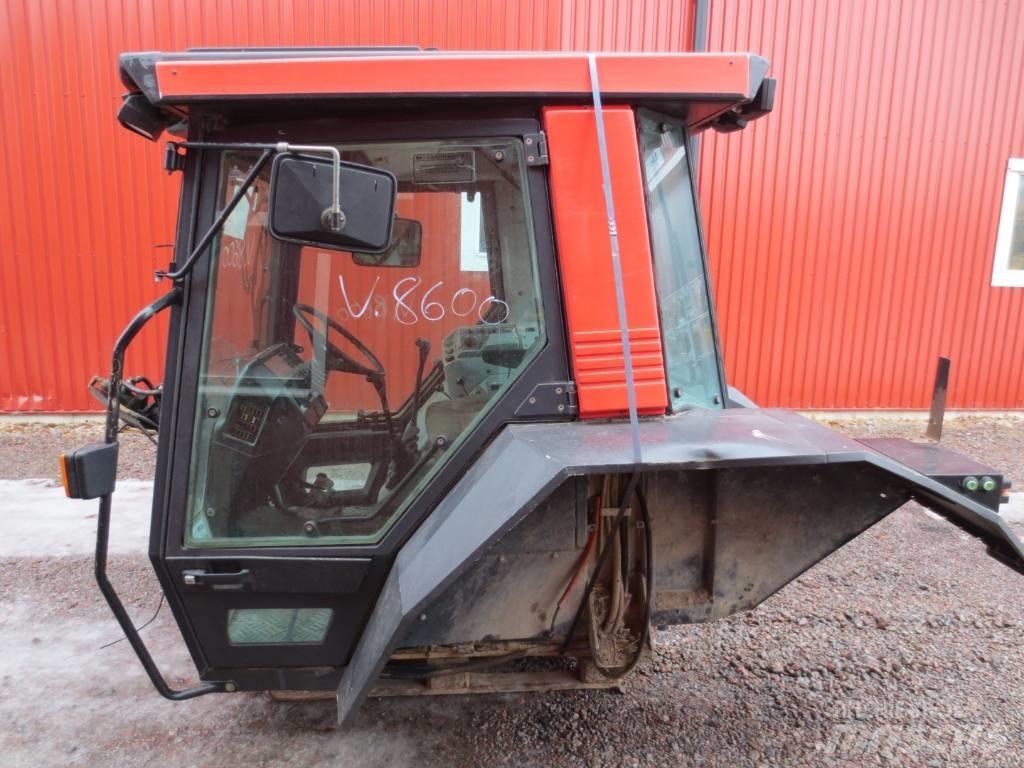 Valmet 8600 Cabins and interior