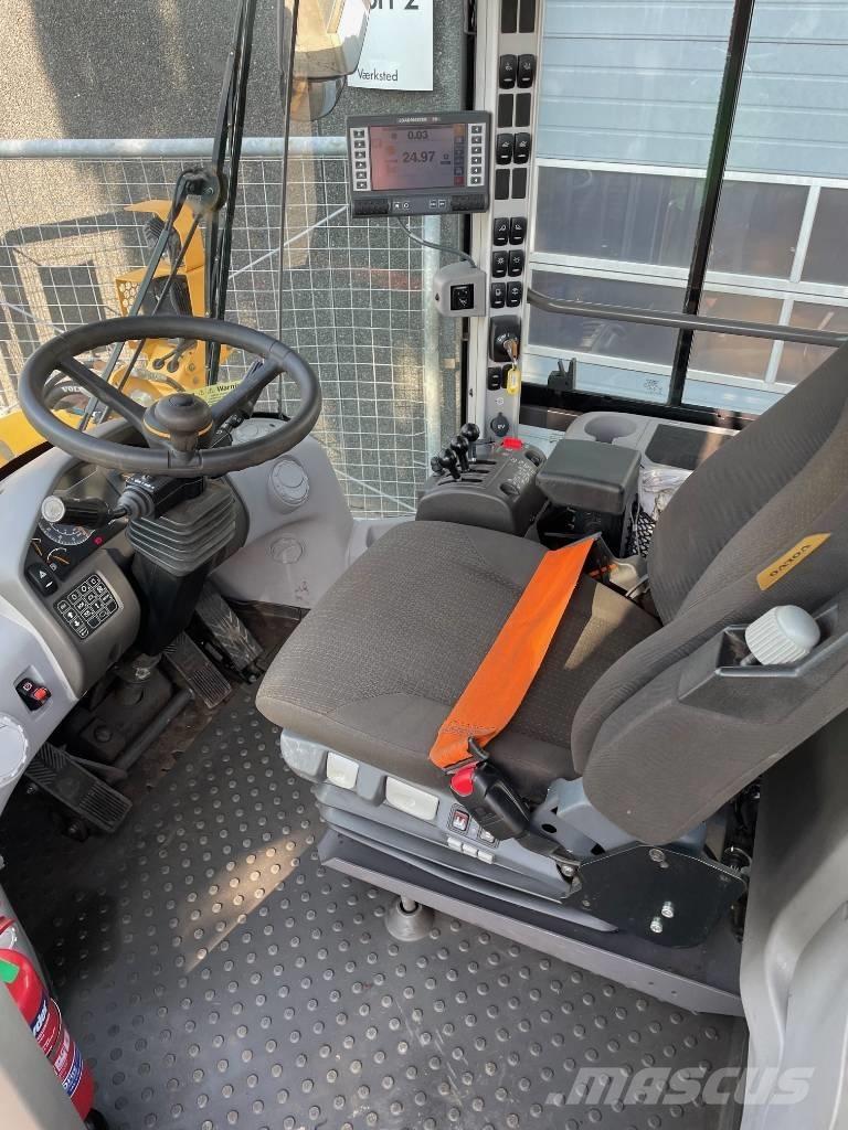 Volvo L90H Long boom Wheel loaders