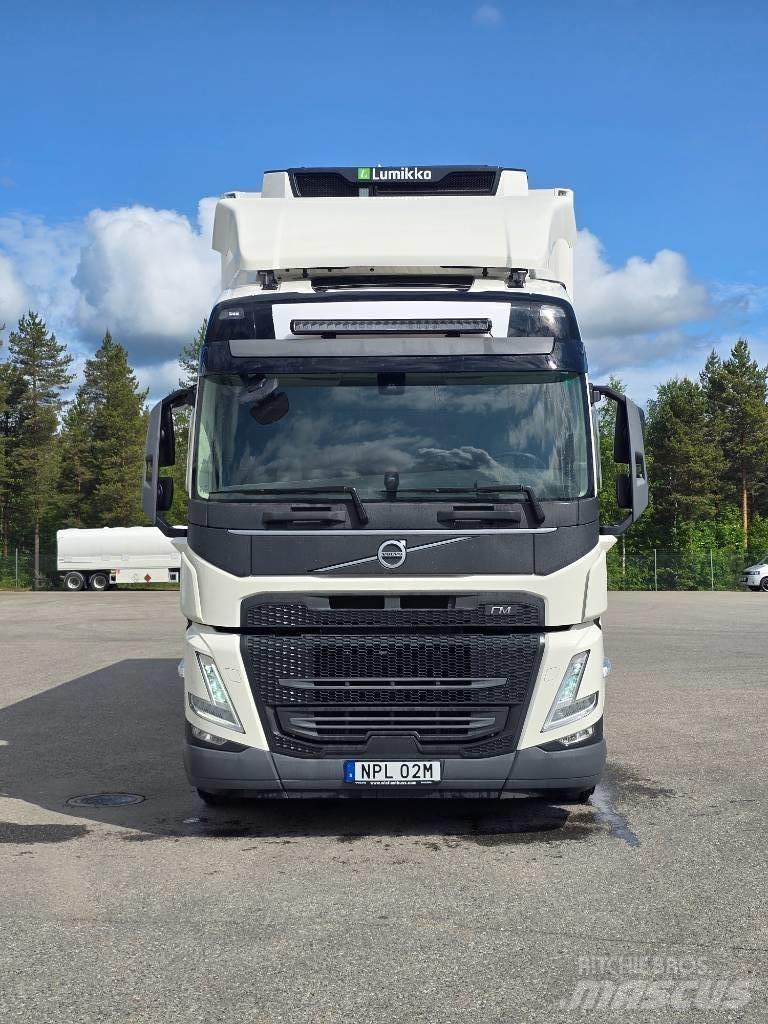 Volvo FM460 LNG Temperature controlled trucks