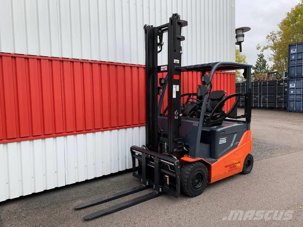 Toyota 8 FBMKT 25 Electric forklift trucks