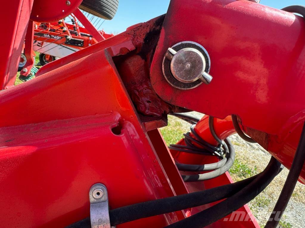 Kverneland 8090 Rakes and tedders