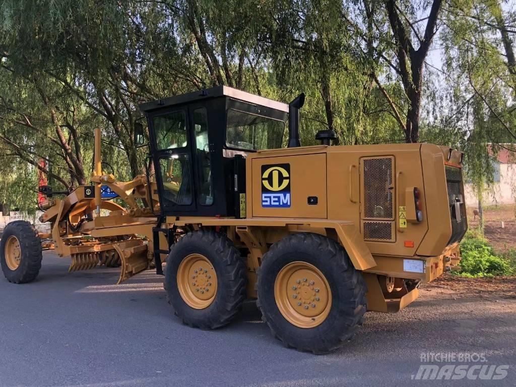 SEM 915 motor grader Graders