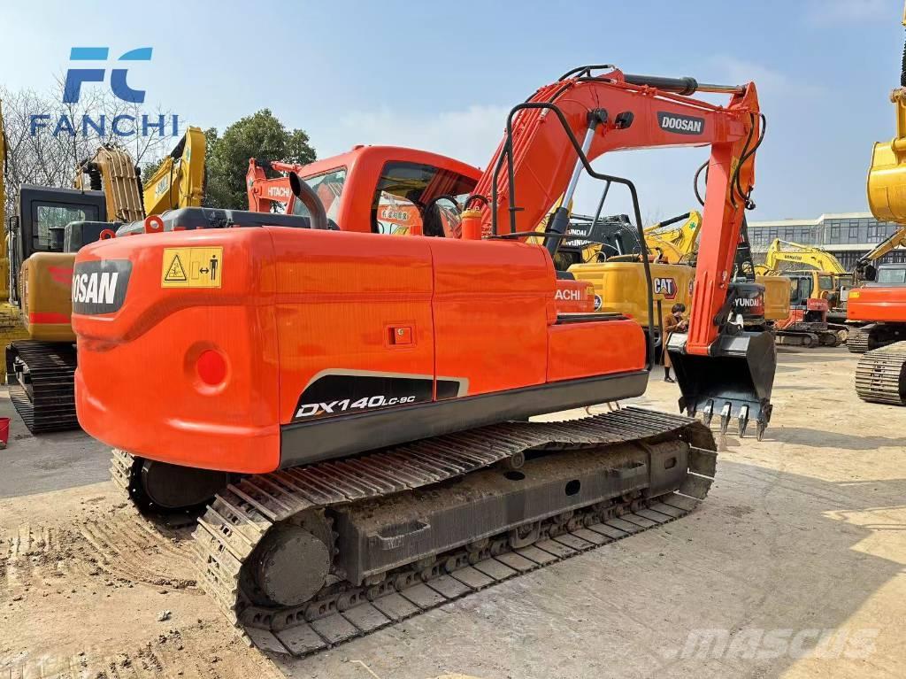 Doosan DX 140 Crawler excavators