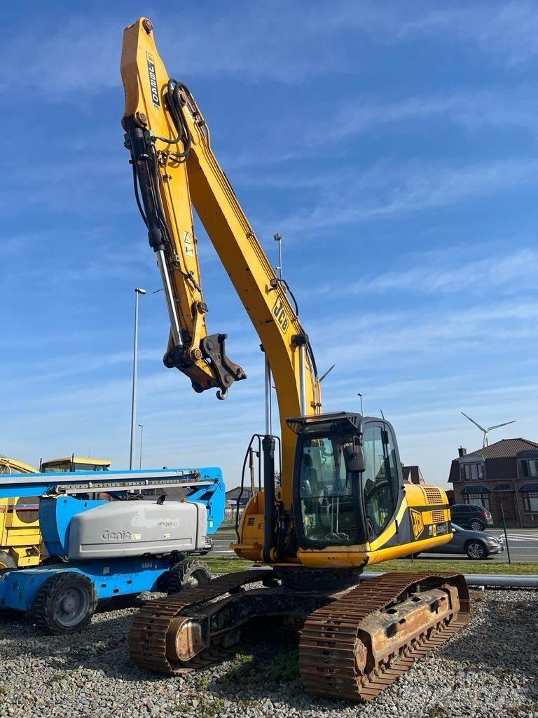 JCB 240NLC Crawler excavators