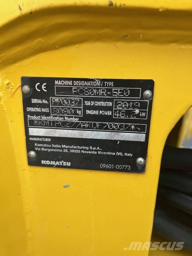 Komatsu PC80MR-5E0 Mini excavators  7t - 12t