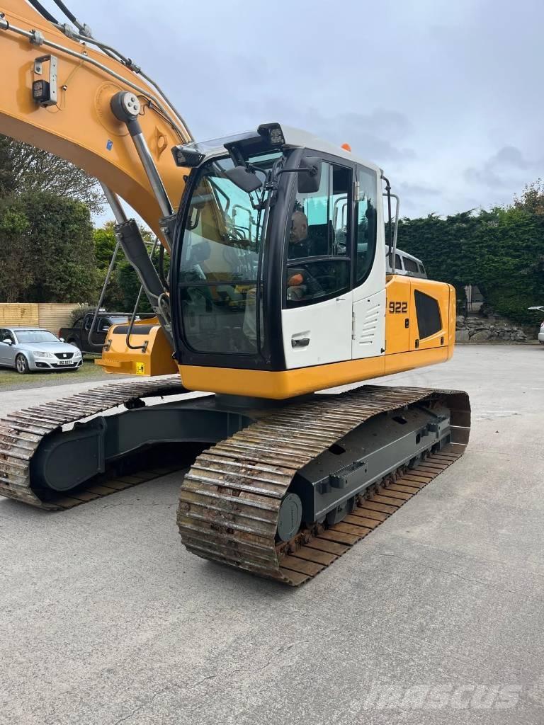 Liebherr R 922 Crawler excavators