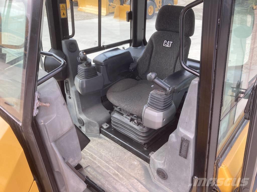 CAT D 6 K 2 LGP Crawler dozers