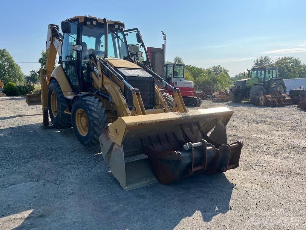 Tractopelle Cat 432F Backhoe