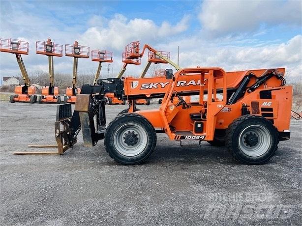 SkyTrak 10054 Telescopic handlers