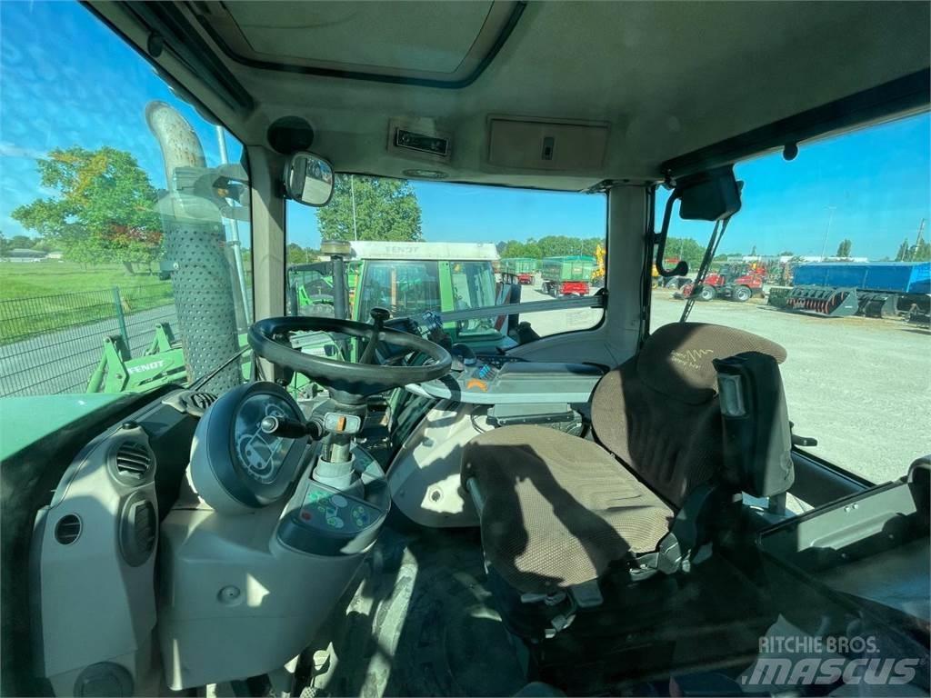 Fendt 933 Vario Tractors