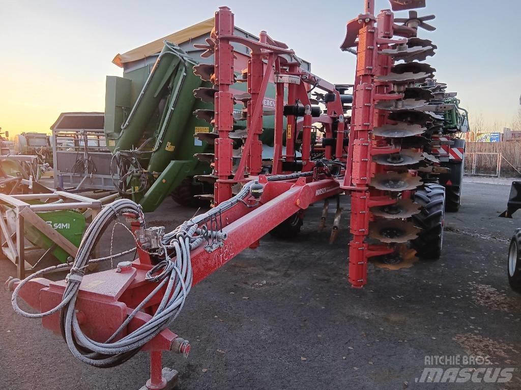 Horsch Terrano 4 MT Cultivators