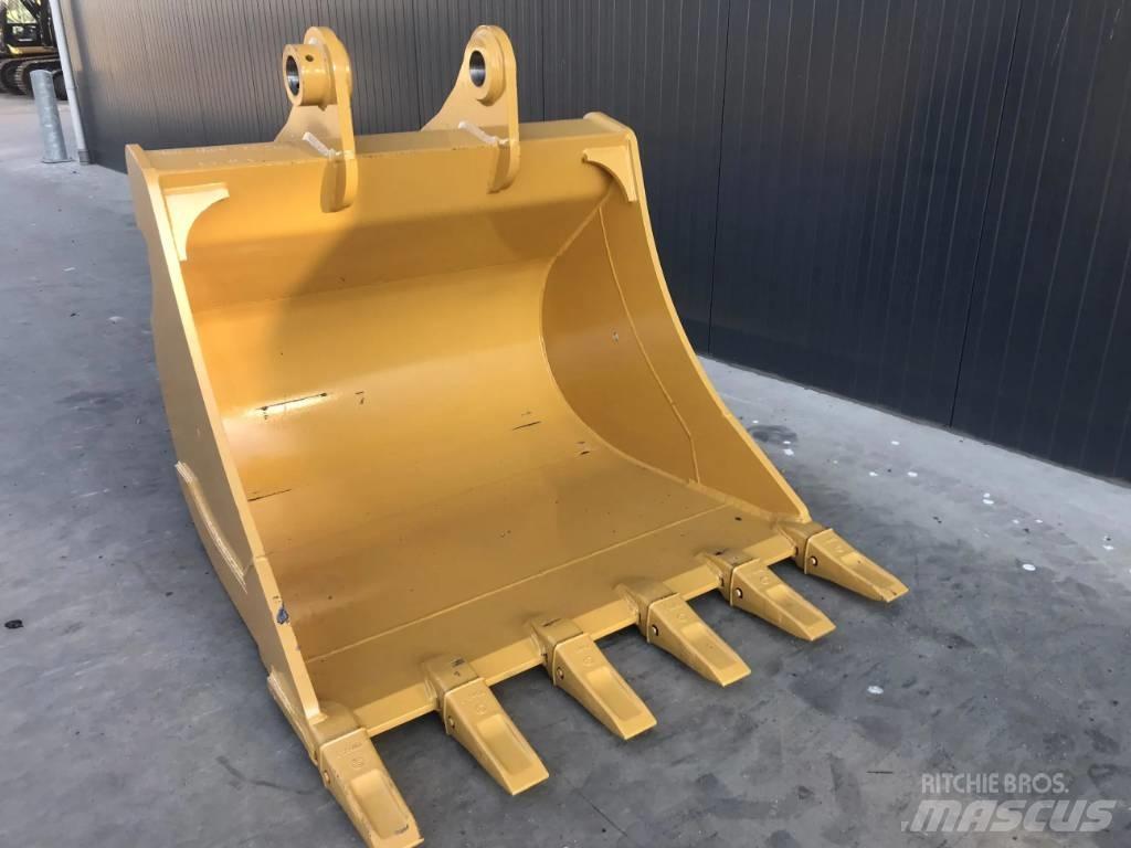 Volvo EC240 Buckets