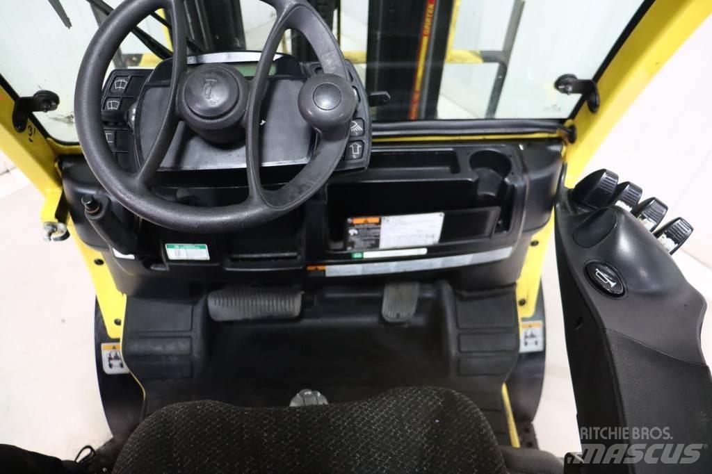 Hyster H2.5FT LPG trucks