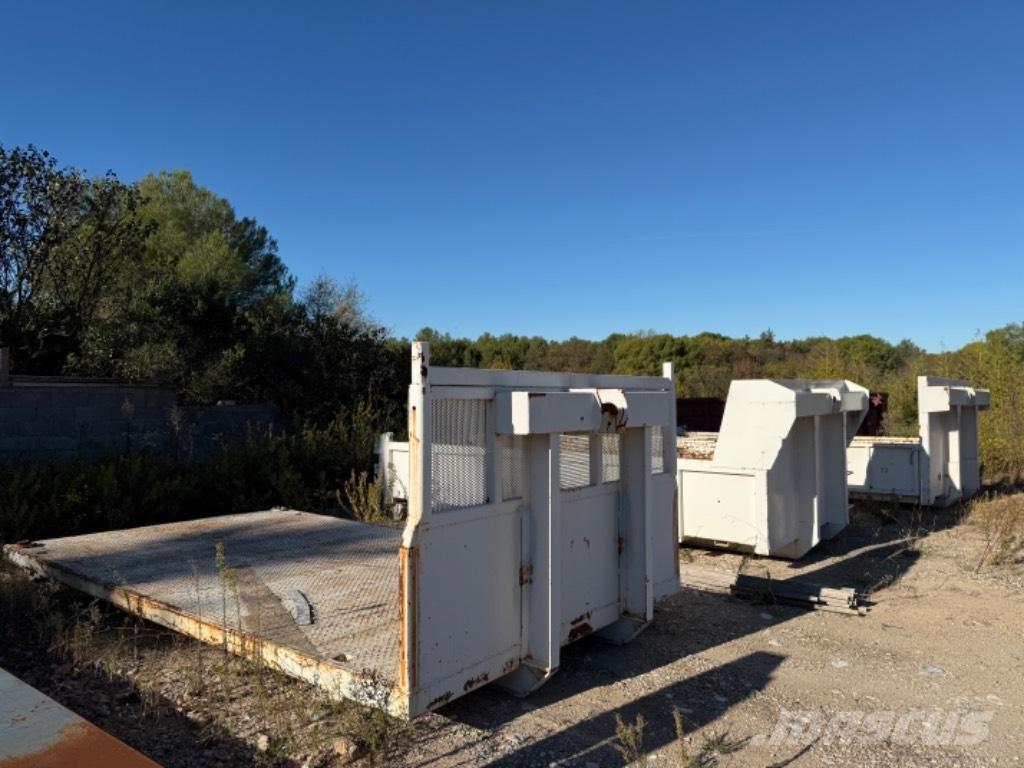 Benne ampiroll Hook lift trucks