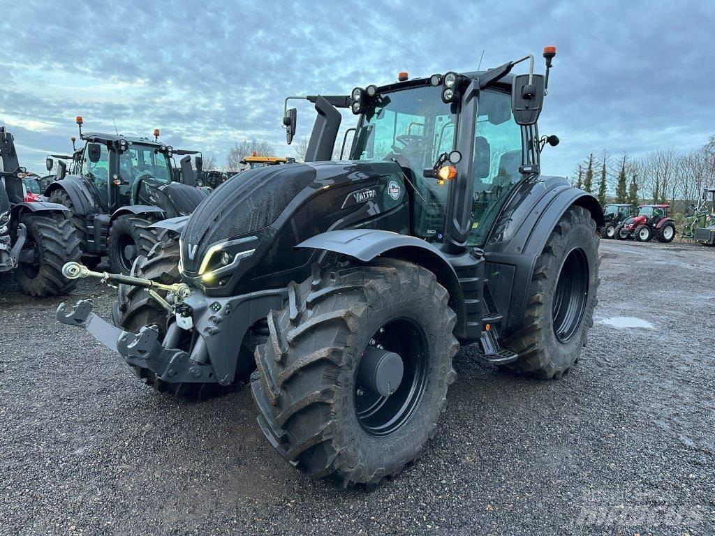 Valtra T 235 Direct Tractors