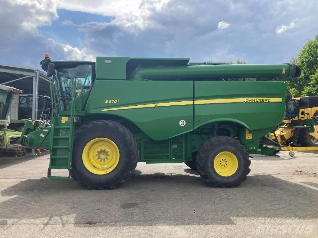 John Deere S 670 i Combine harvesters
