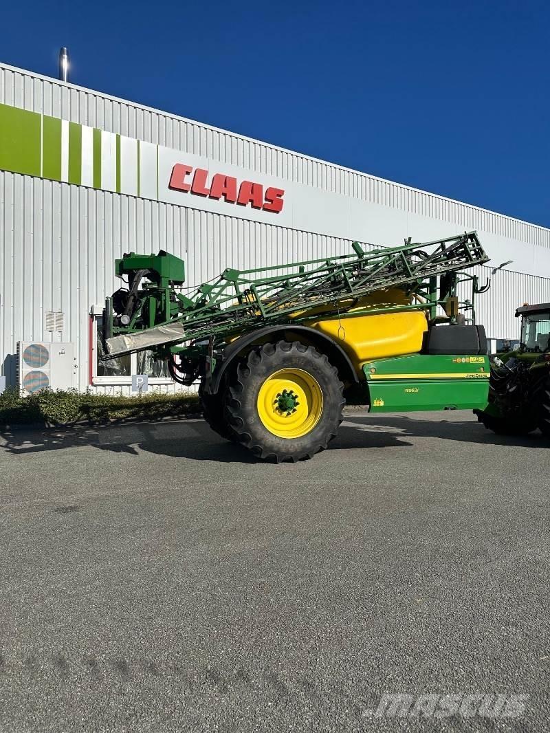 John Deere R952 i Trailed sprayers