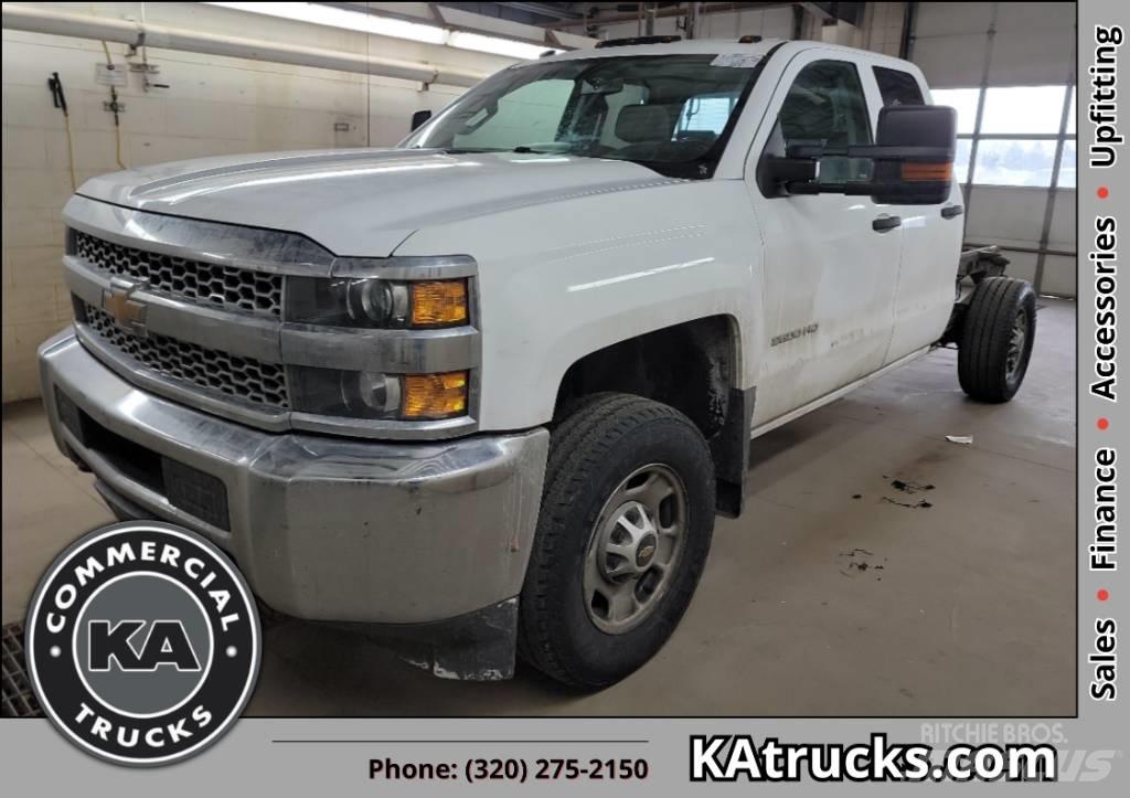 Chevrolet 2500 HD Chassis Cab trucks