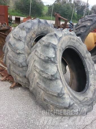  Pneus 540/65R28 Tyres, wheels and rims