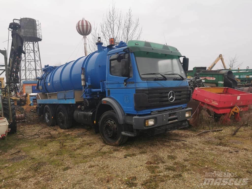 Mercedes-Benz 2426 Commercial vehicle