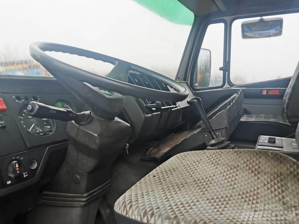 Mercedes-Benz 2426 Commercial vehicle