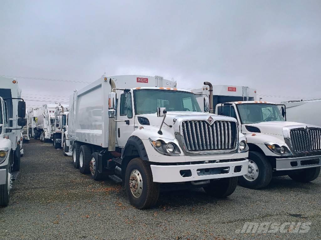 International SF667 Waste trucks