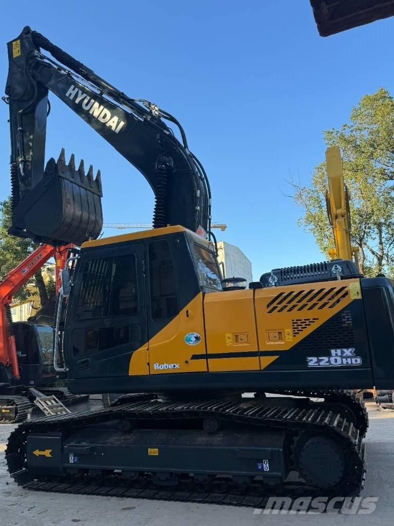 Hyundai HX220HD Mini excavators  7t - 12t