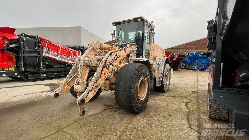 Hyundai HL 960 Wheel loaders