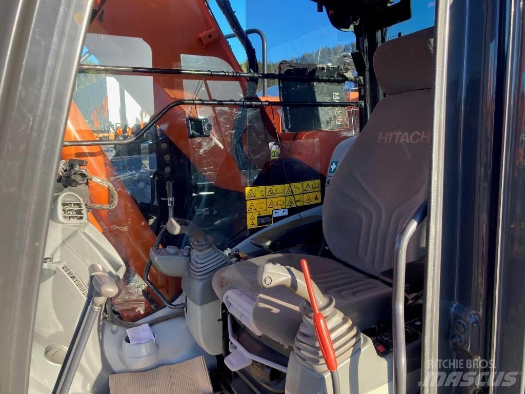 Hitachi ZX225USLC-5 Crawler excavators