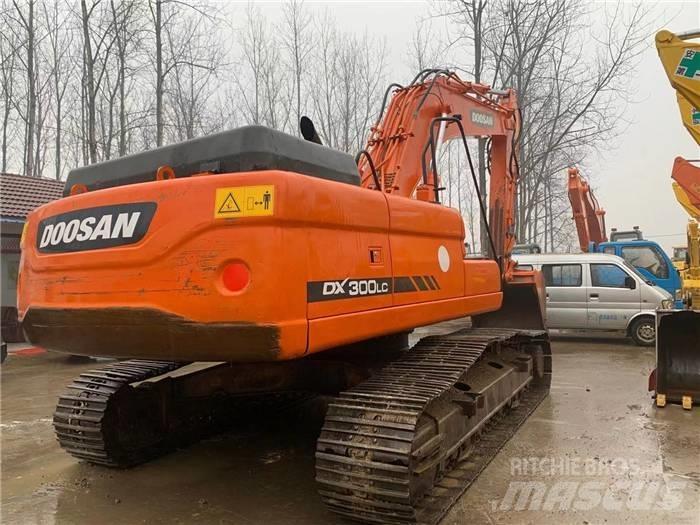 Doosan dx300 Crawler excavators