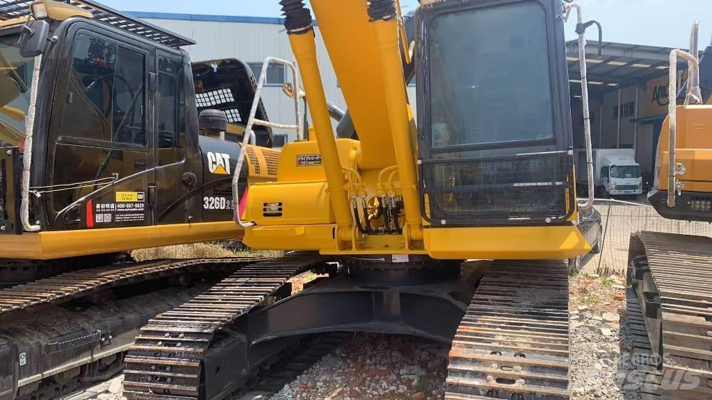 Komatsu PC 200-8 Crawler excavators
