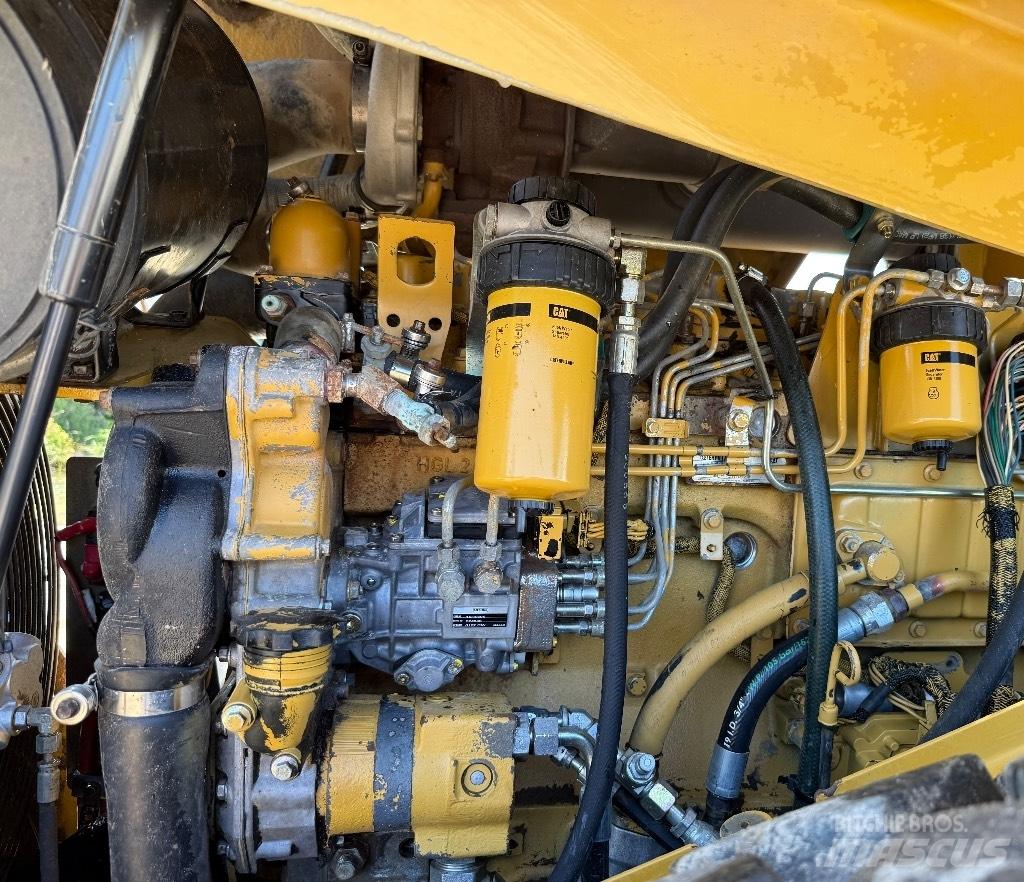 CAT CS 663 E Soil compactors