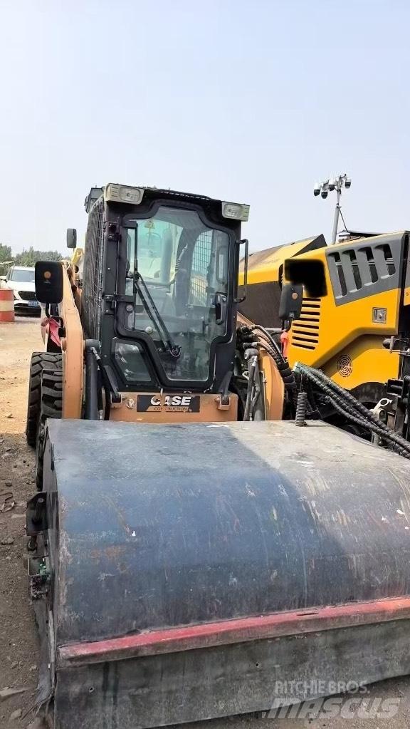 CASE SR 130 Skid steer loaders