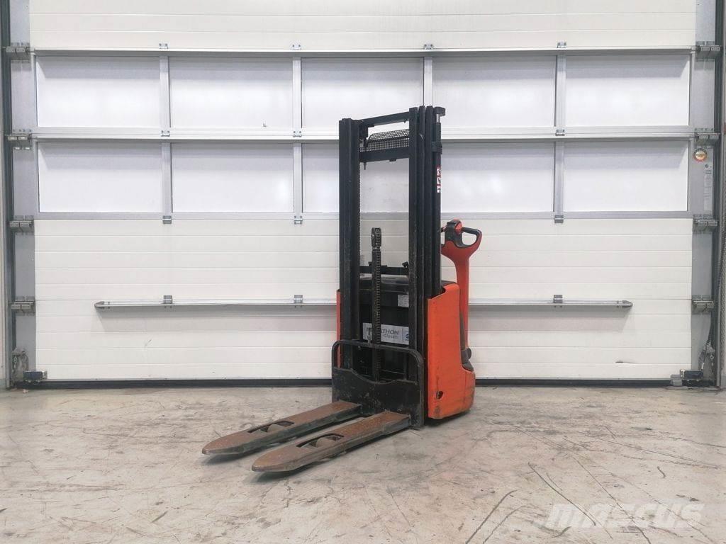 Linde L10 Pedestrian stacker