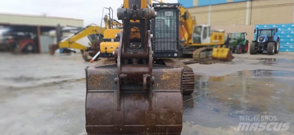 Hyundai HX 300 L Crawler excavators